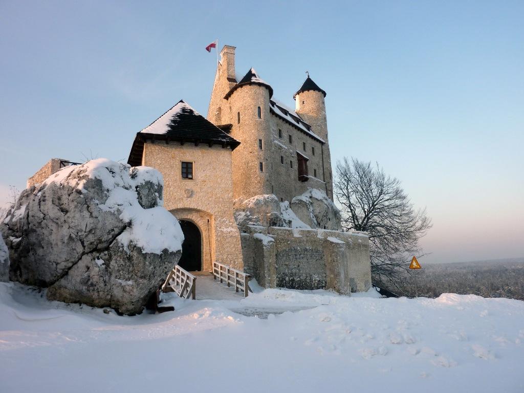 Królewski Zamek Bobolice ośnieżony