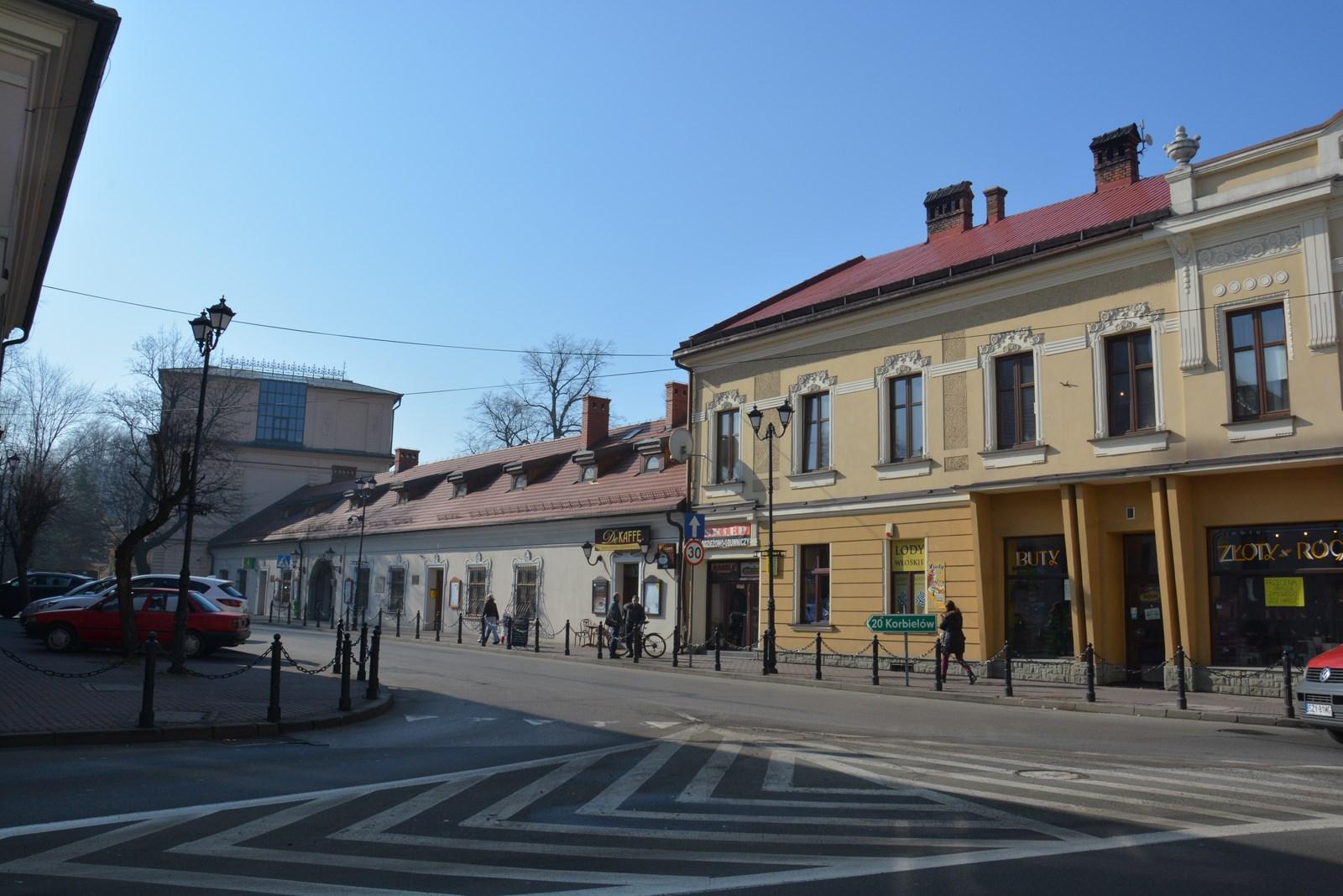 Ulica ze sklepami