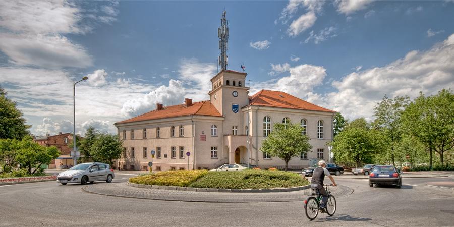 Zabytkowy Ratusz w Łaziskach Górnych