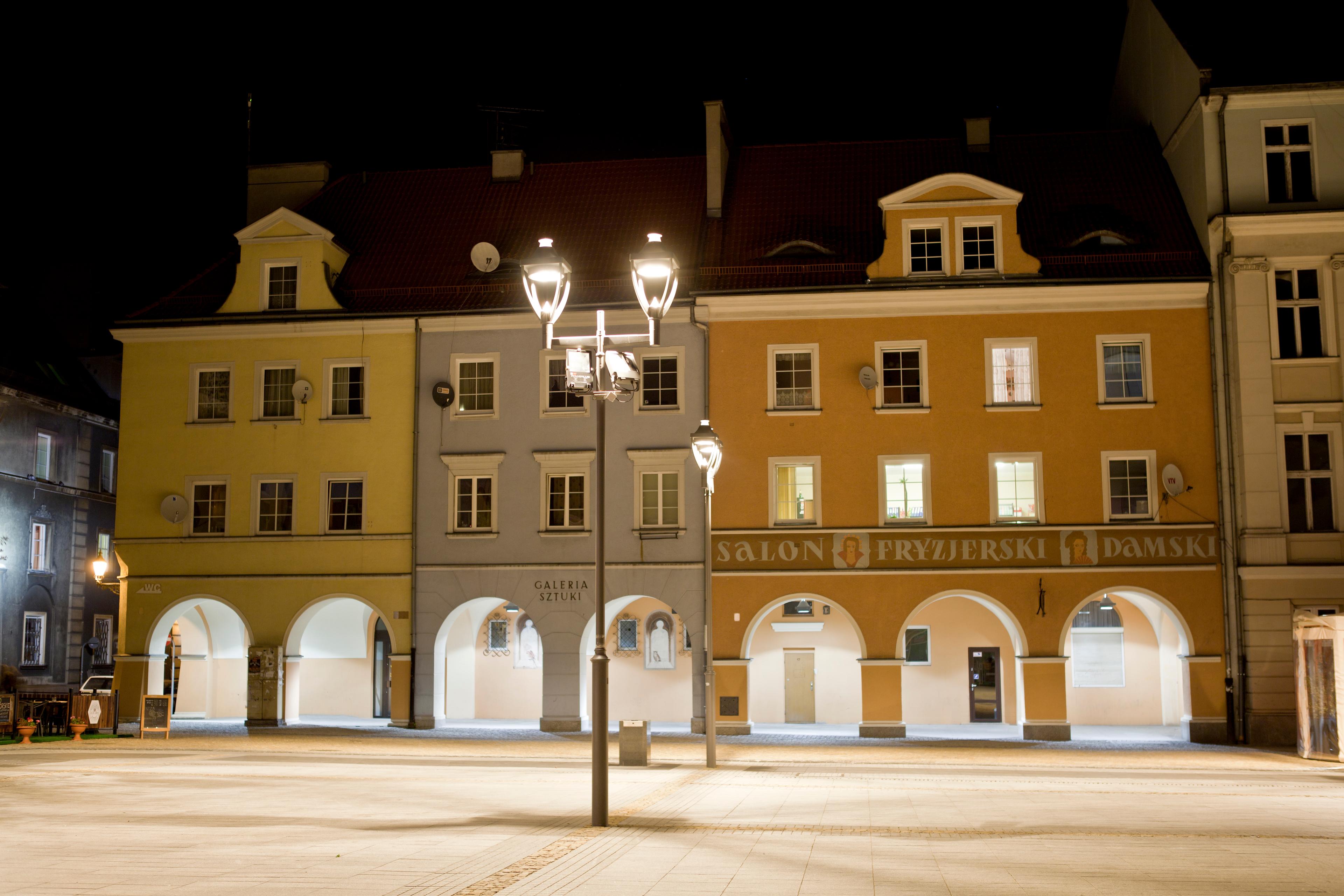 Rynek z kamienicami w Gliwicach