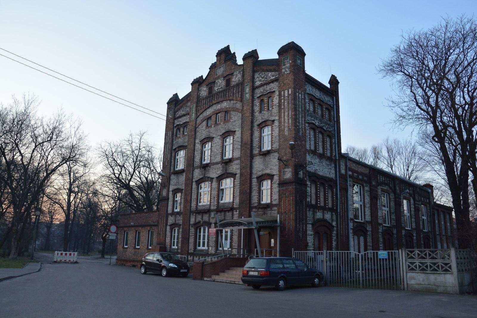 Budynek pływalni