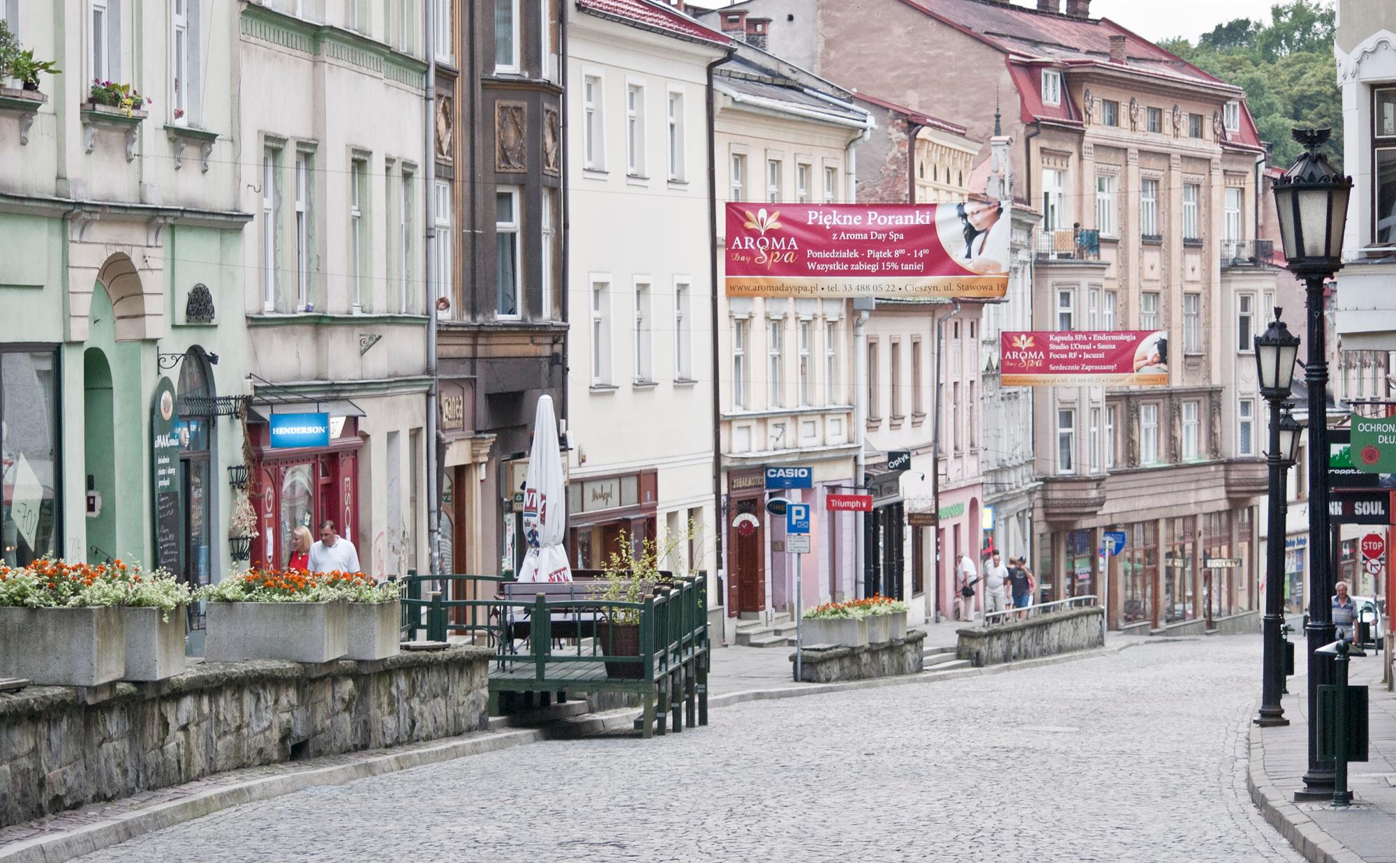 Ulica ze sklepikami