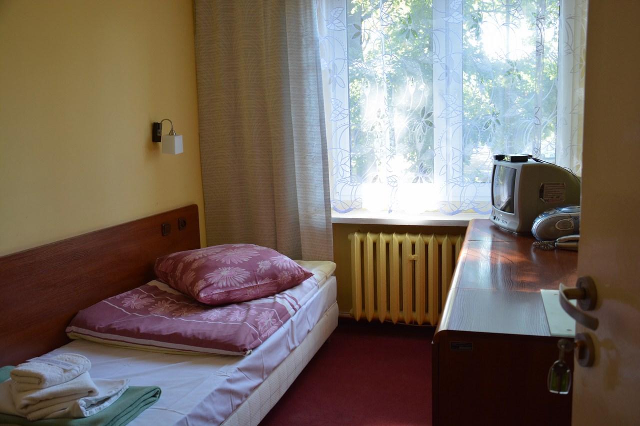 Łózka w pokoju