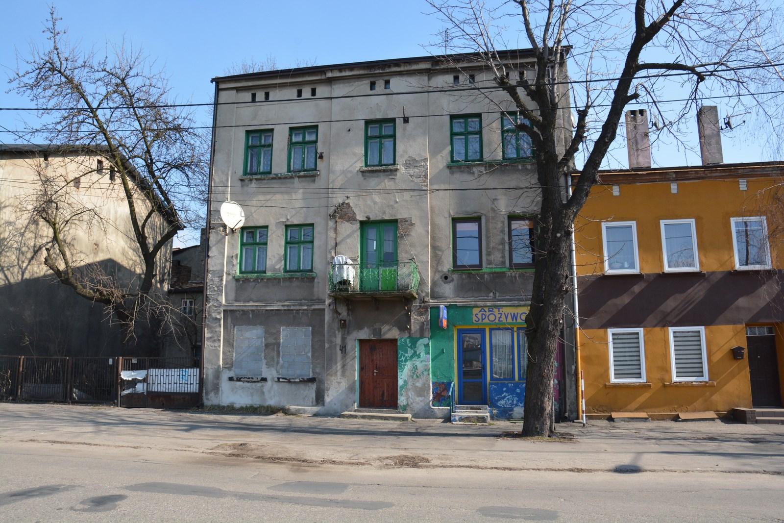 Domy mieszkalne przy ulicy