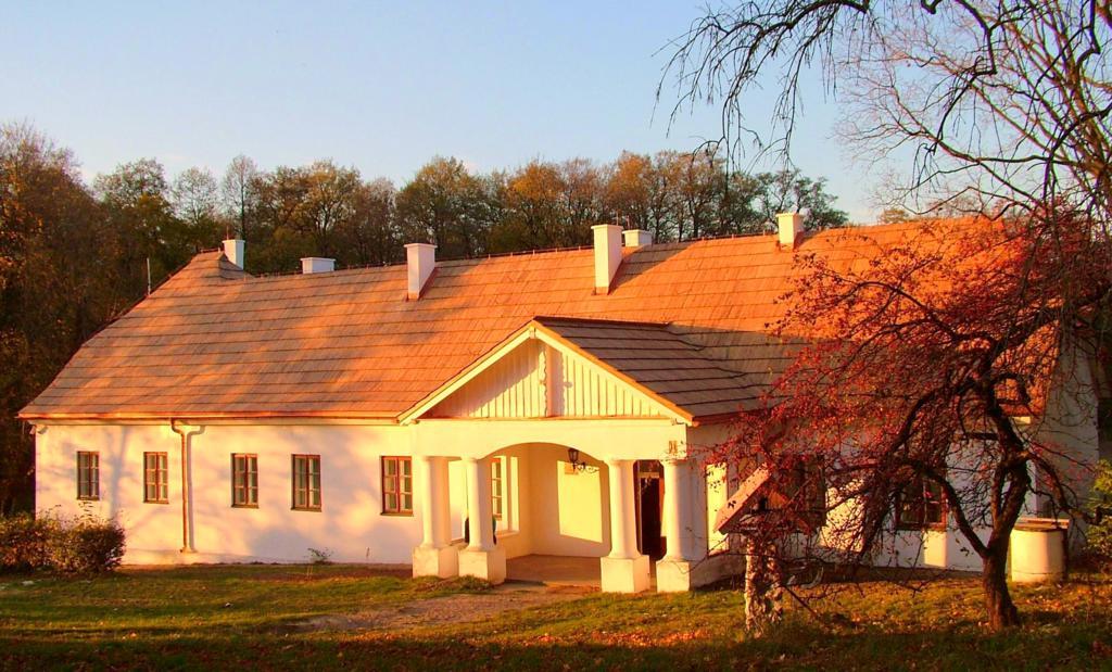Biały dworek