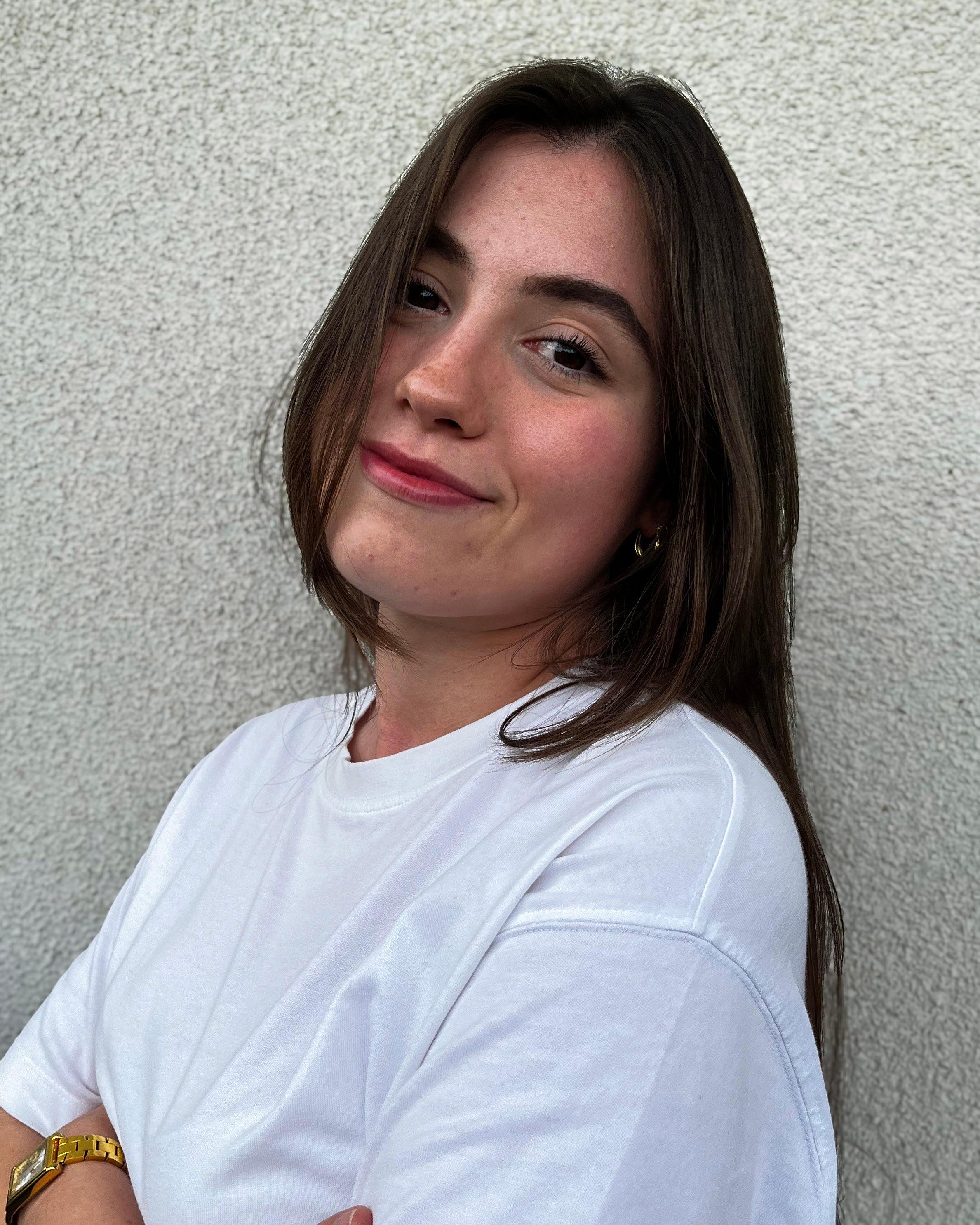 Zdjęcie młodej dziewczyny